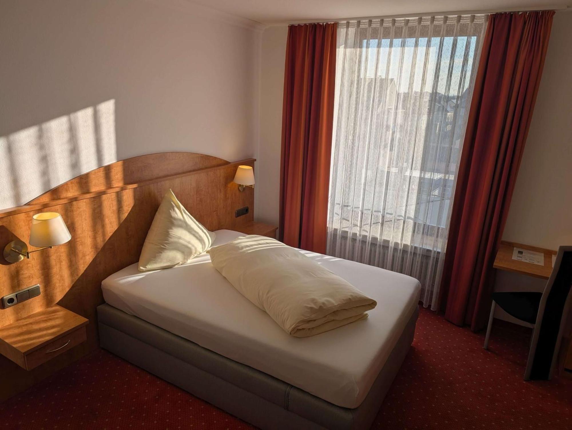 Stadthotel Augsburg Zewnętrze zdjęcie