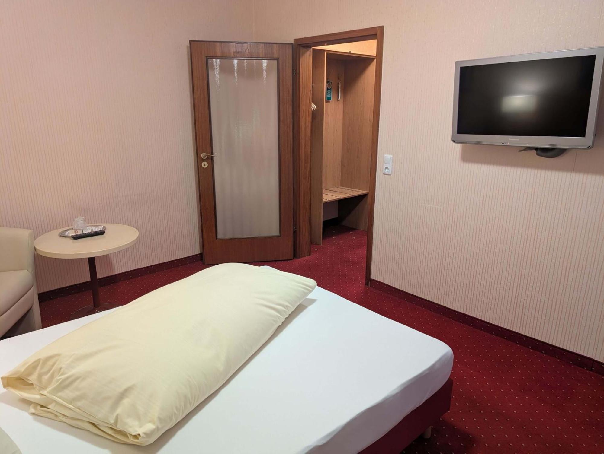 Stadthotel Augsburg Zewnętrze zdjęcie