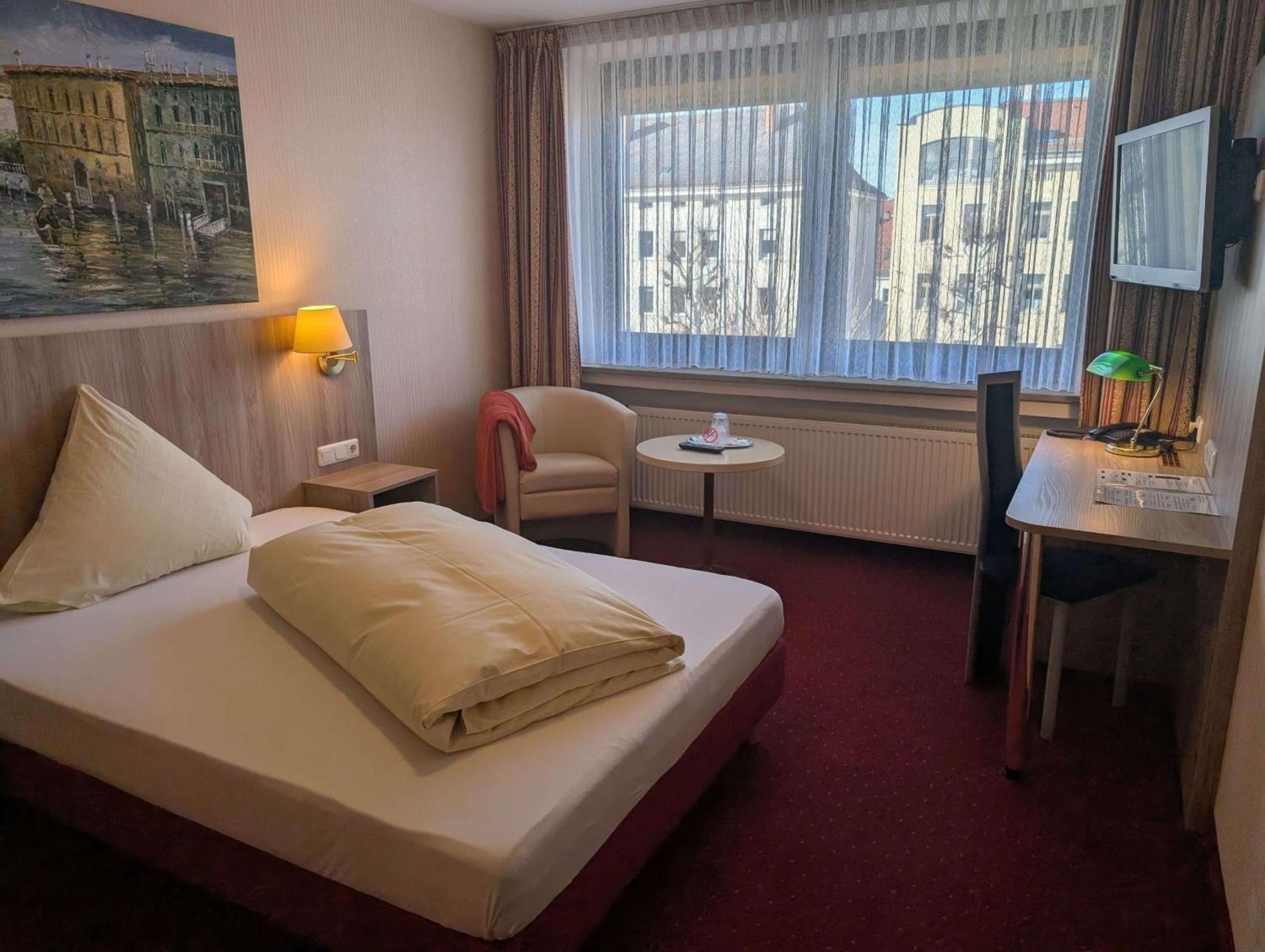 Stadthotel Augsburg Zewnętrze zdjęcie